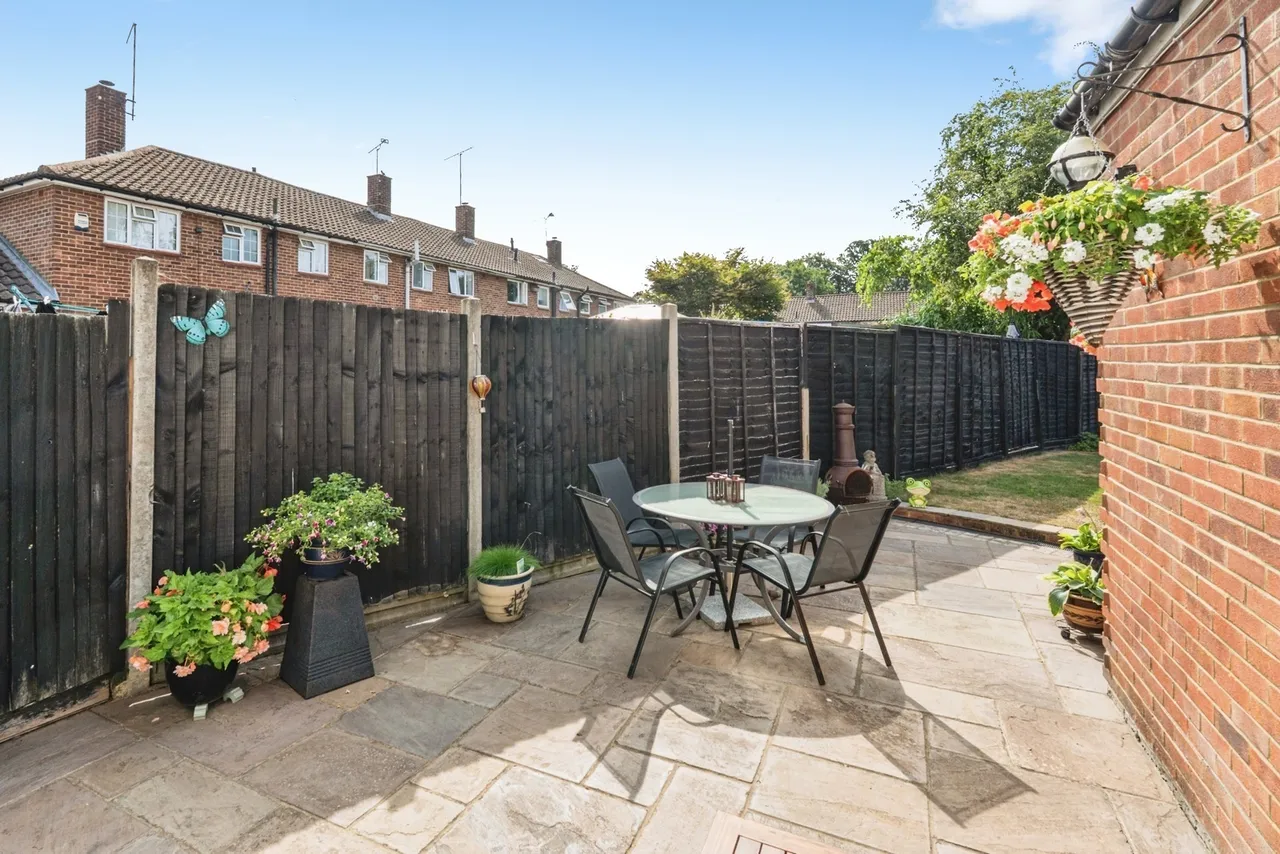 Lockwood Path, Woking, GU21, photo 7