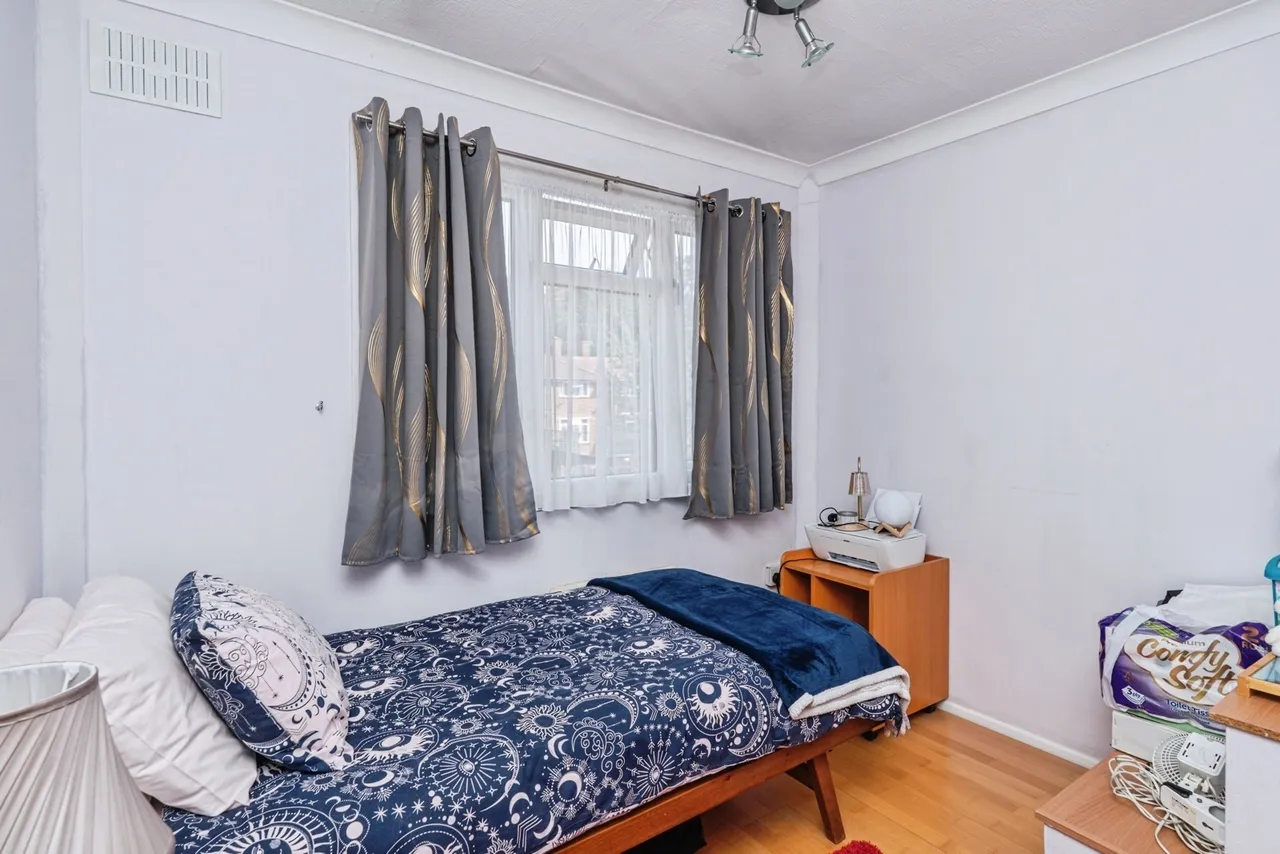 Lockwood Path, Woking, GU21, photo 12