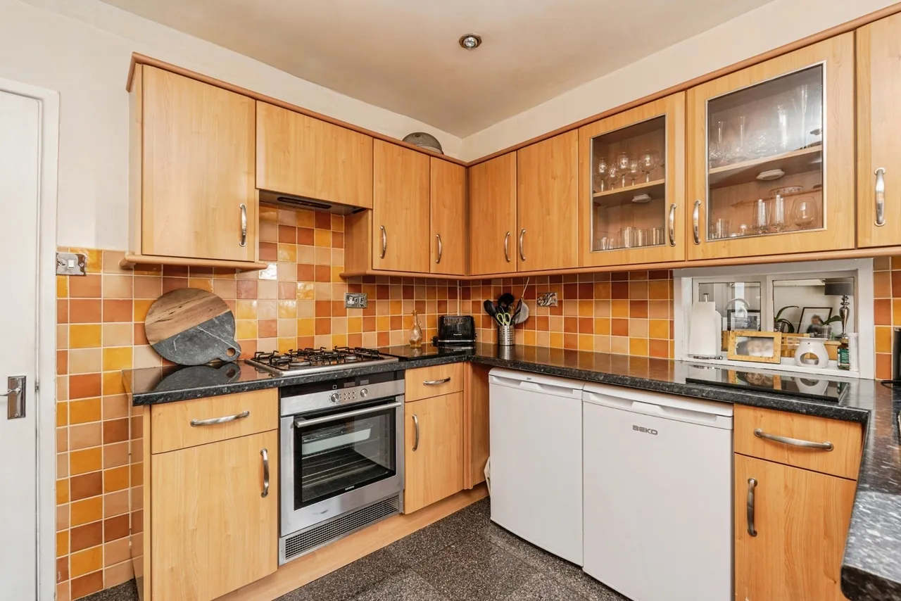 Lockwood Path, Woking, GU21, photo 5