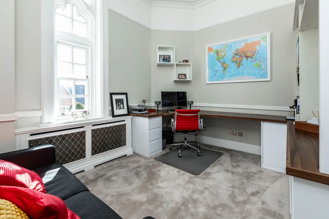 Virginia Water, Surrey, GU25 4SY, photo 10