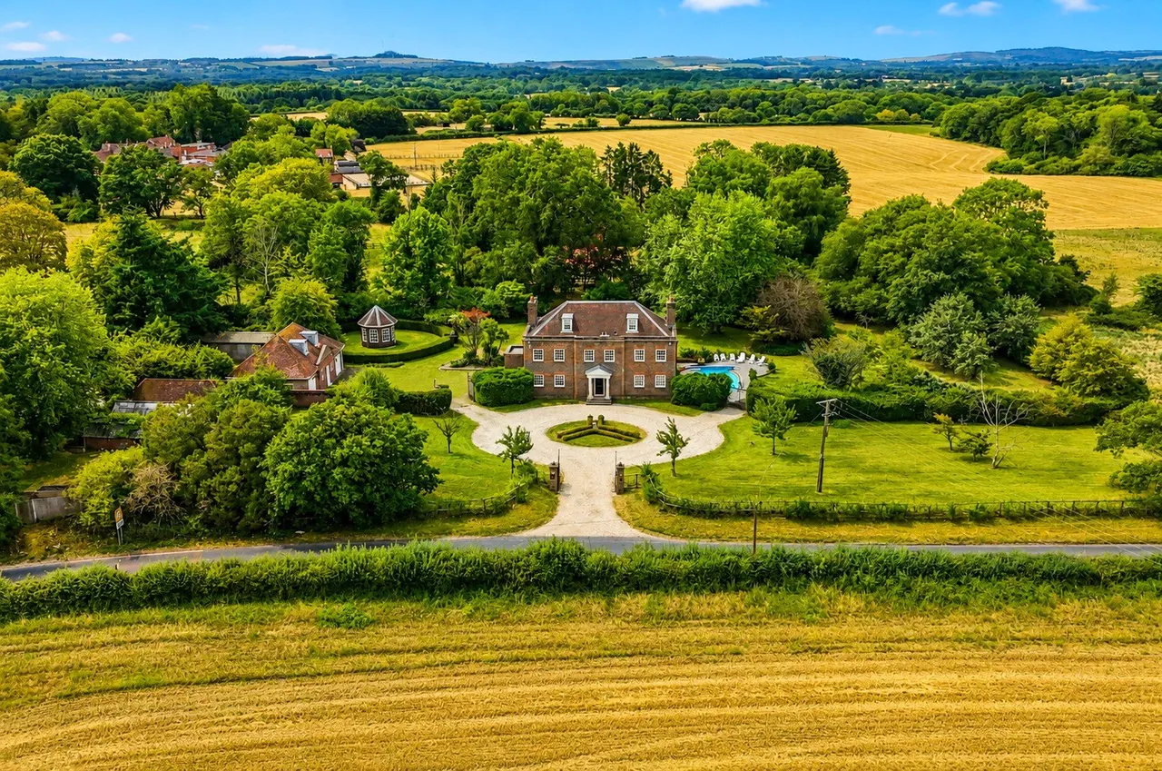 8 bed house for sale — Brimpton Lane, Brimpton, Reading, Berkshire, RG7 4RF
