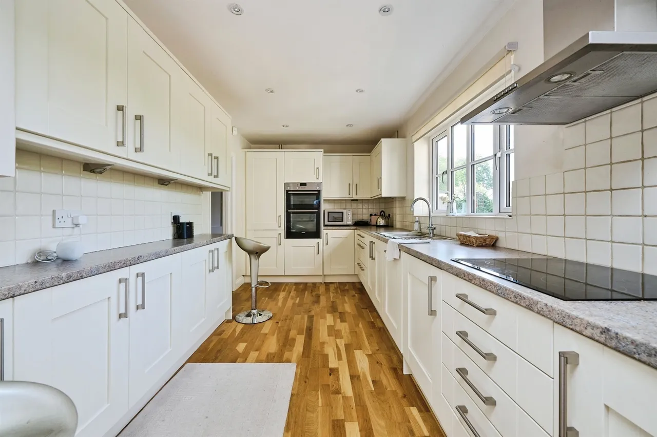 Middle Street, Peterborough, PE8, photo 14