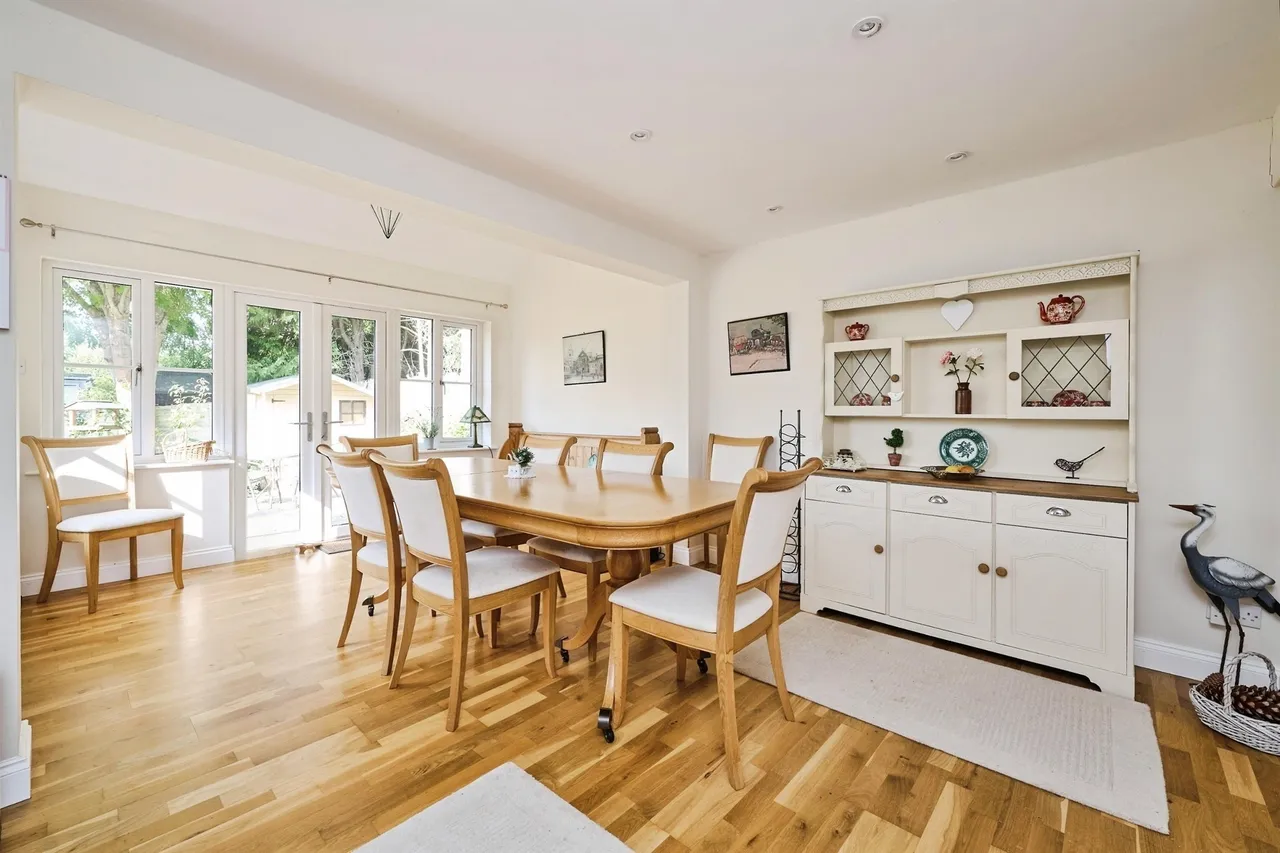 Middle Street, Peterborough, PE8, photo 3