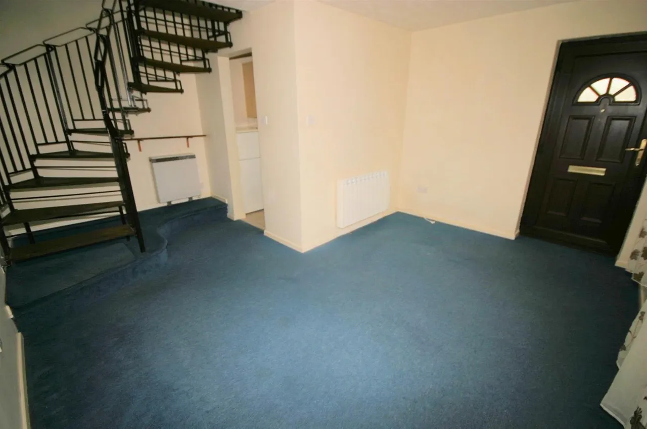 Dexter Close, Barton Hills, Luton, Bedfordshire LU3 4DY, photo 3