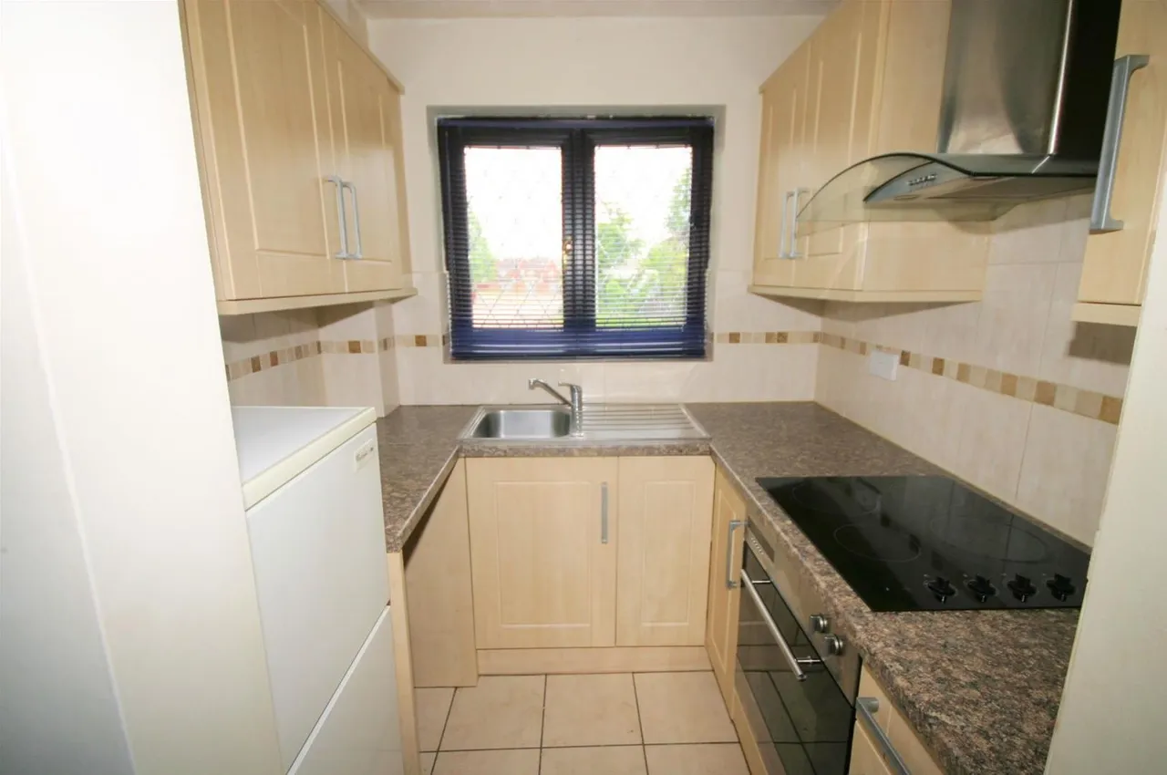 Dexter Close, Barton Hills, Luton, Bedfordshire LU3 4DY, photo 5
