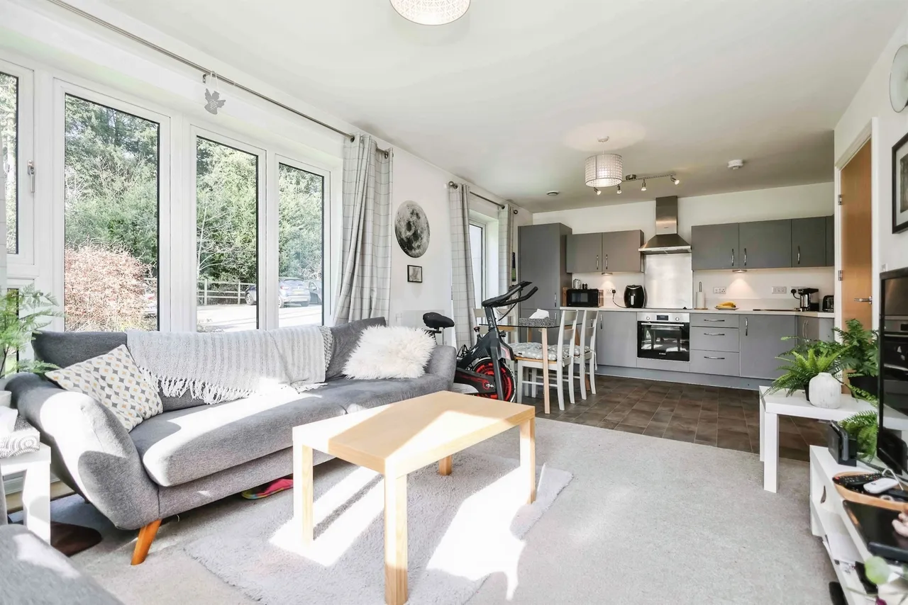 2 bed flat for sale, Farm Drive, Northfield, B31