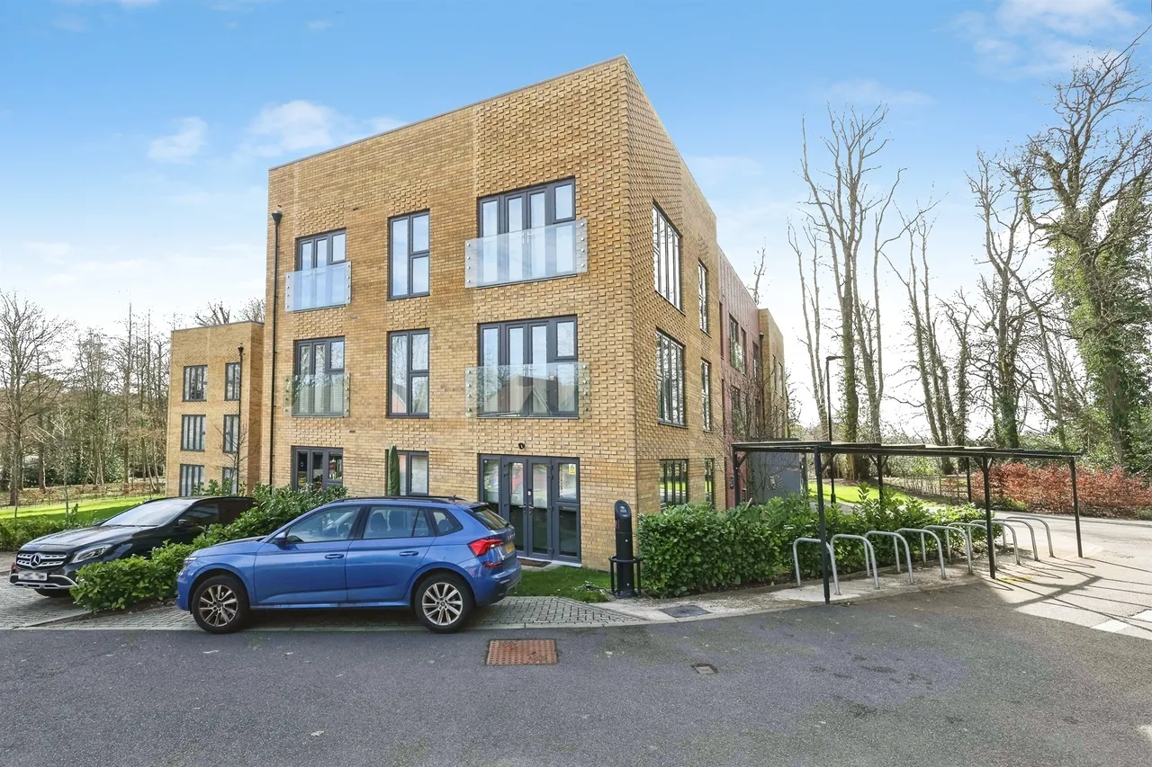 Farm Drive, Northfield, B31, photo 6