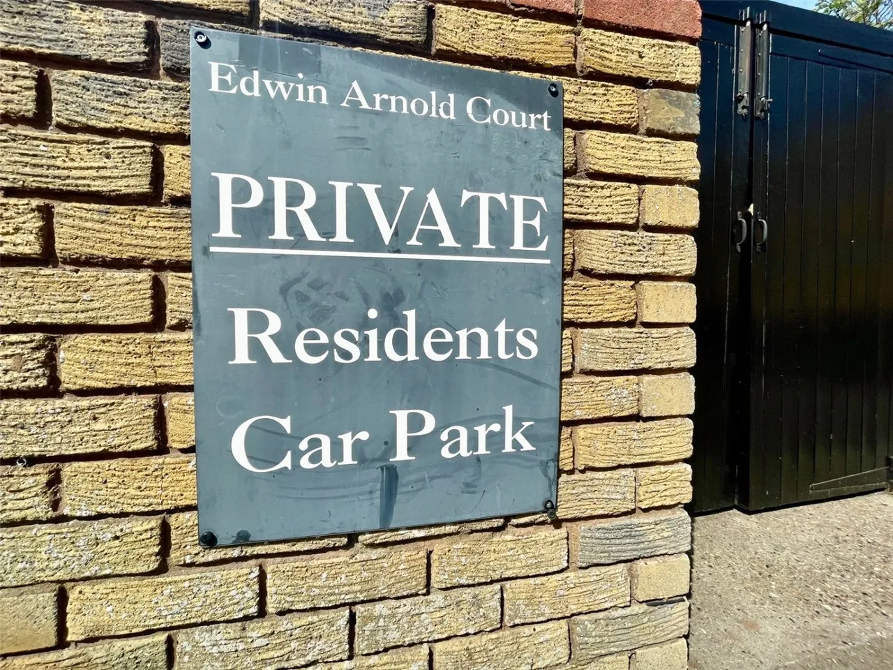Edwin Arnold Court, Sidcup, DA14, photo 11