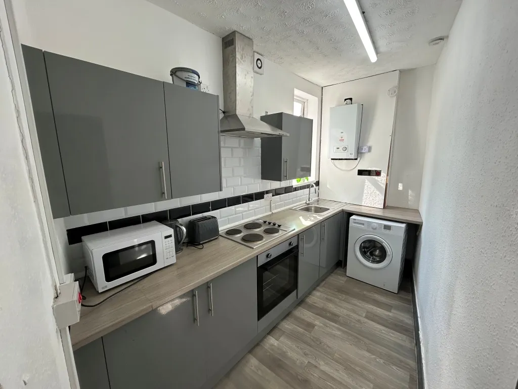 County Road, Liverpool, L4, photo 9