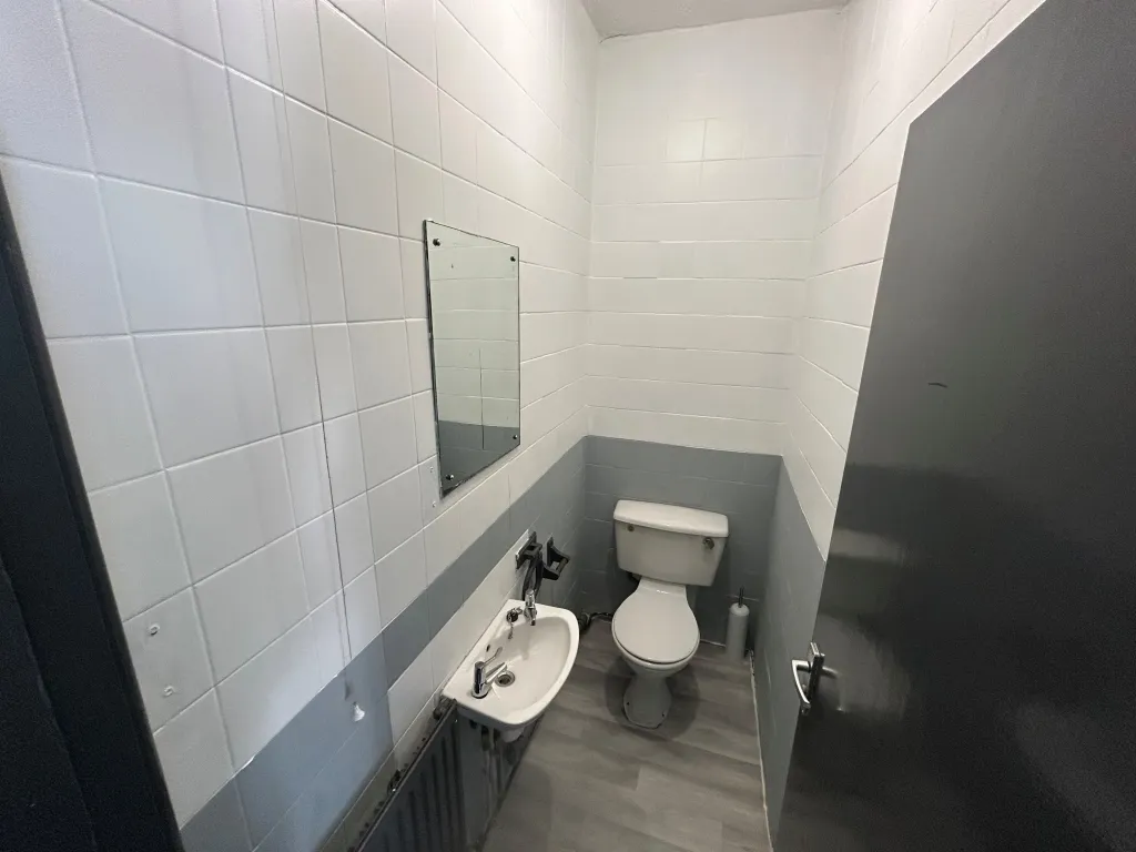 County Road, Liverpool, L4, photo 6