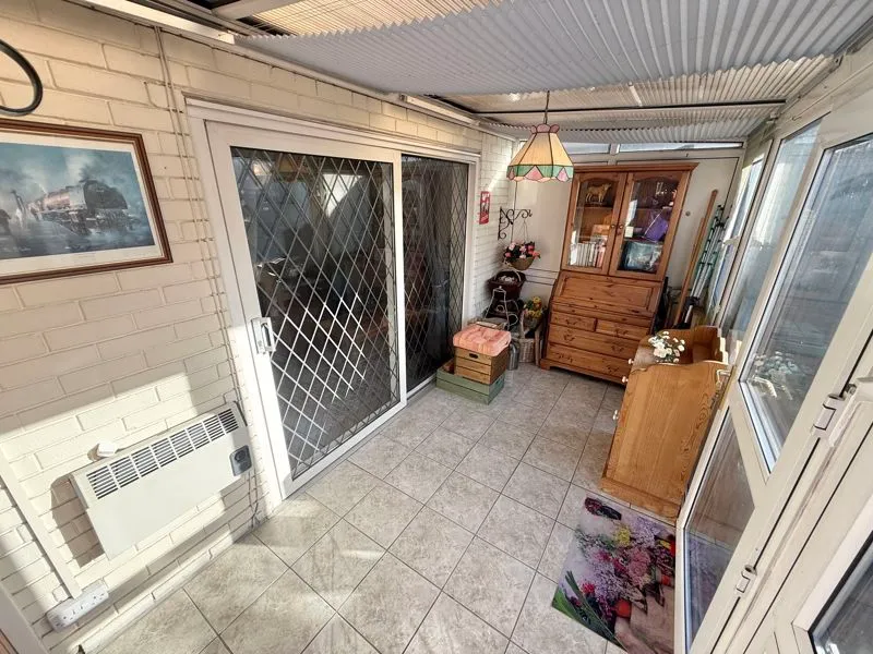 High Street, Wing LU7 0NS, photo 7