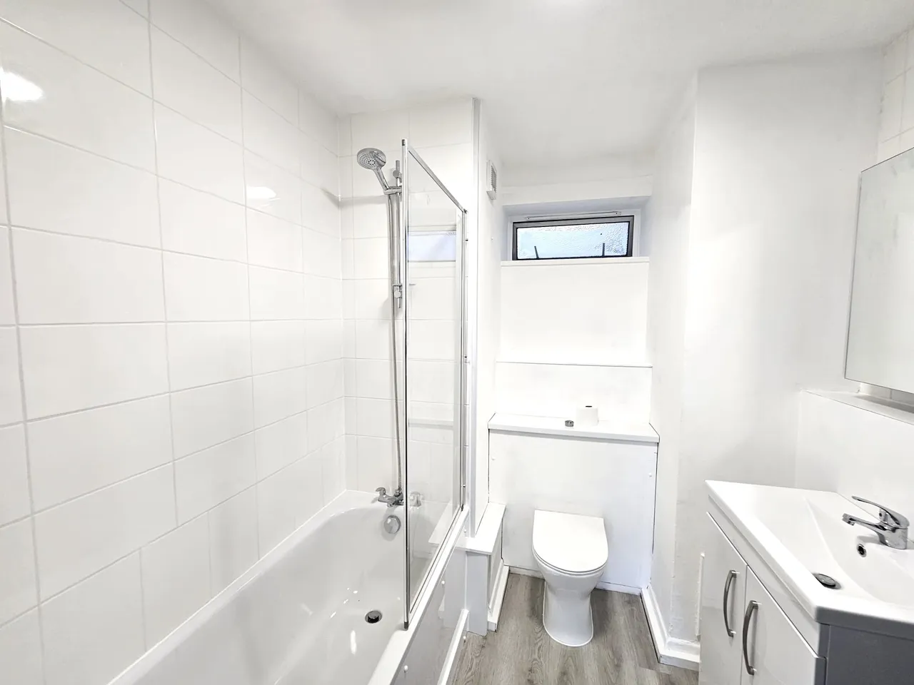Coniston Court, Stonegrove, HA8, photo 9