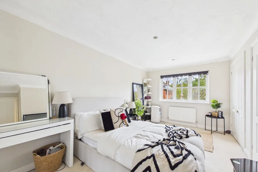 The Fielders, Eversley, RG27, photo 6