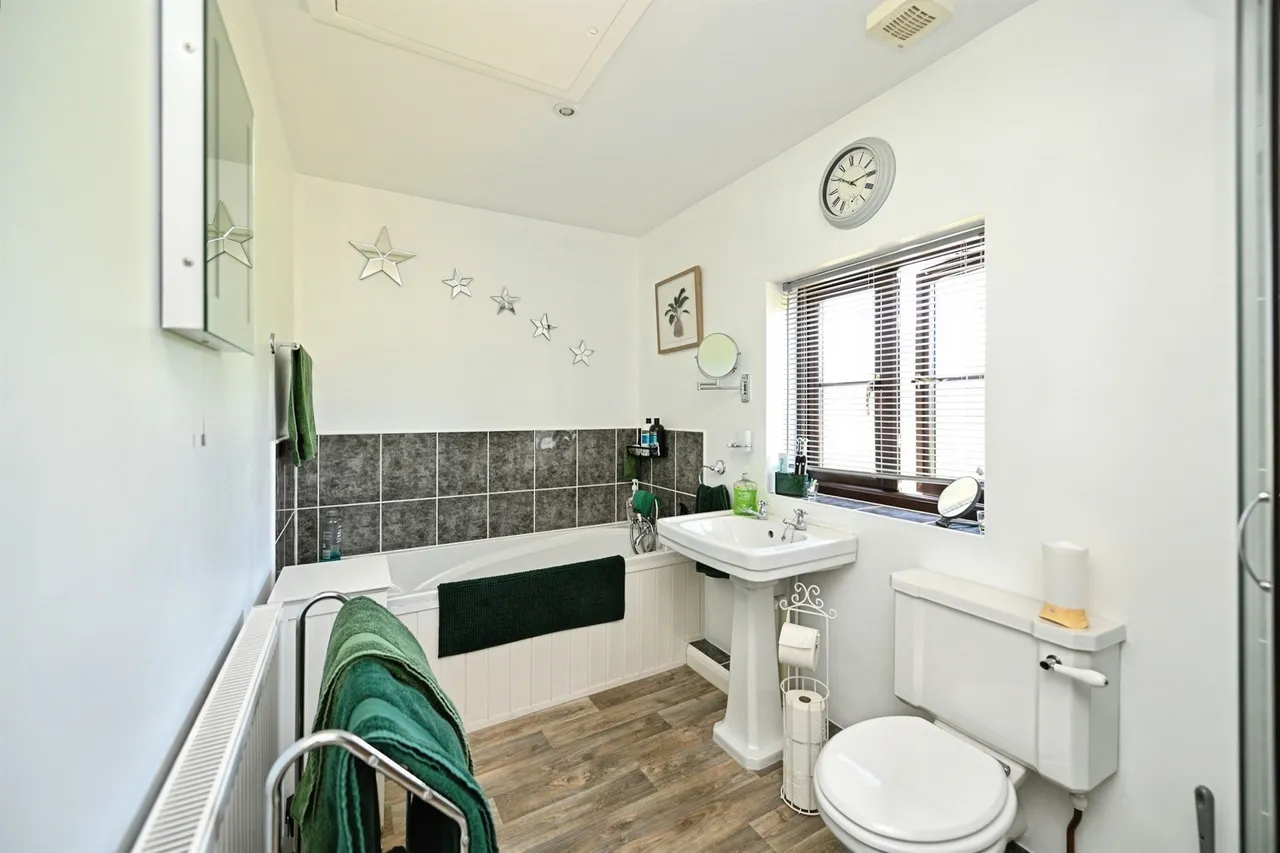 Howdale Road, Downham Market, PE38, photo 16