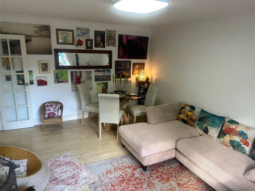 High Street, Langley, SL3, photo 6