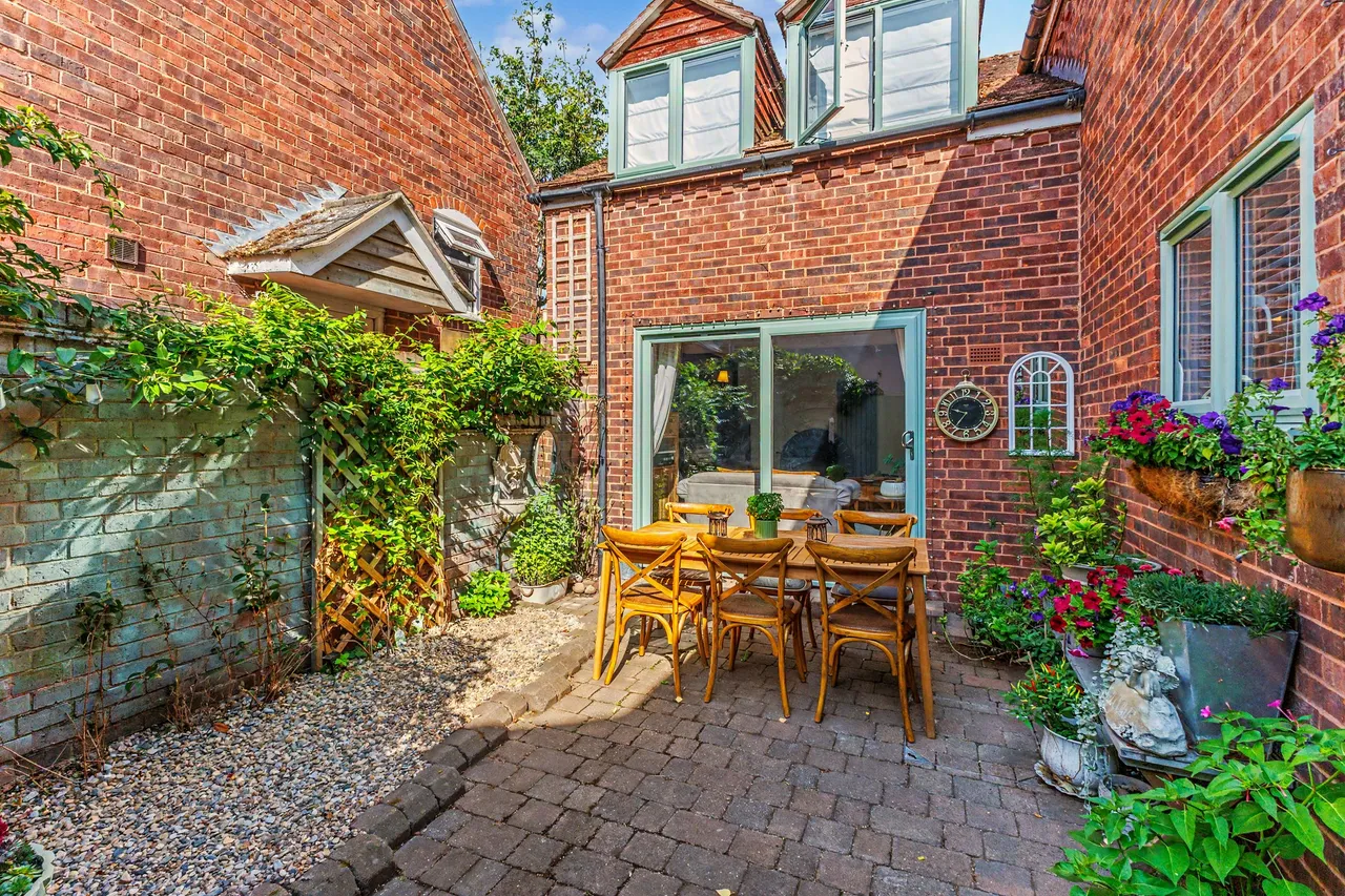 Carters Lane, Tiddington, CV37, photo 49