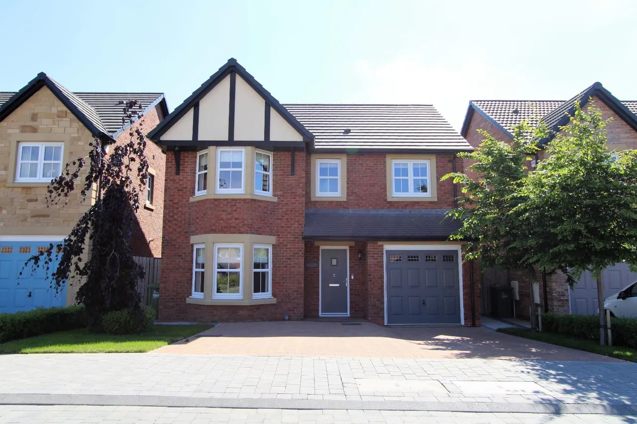 4 bed house for sale, Applecross Grove, Wynyard Park, TS22