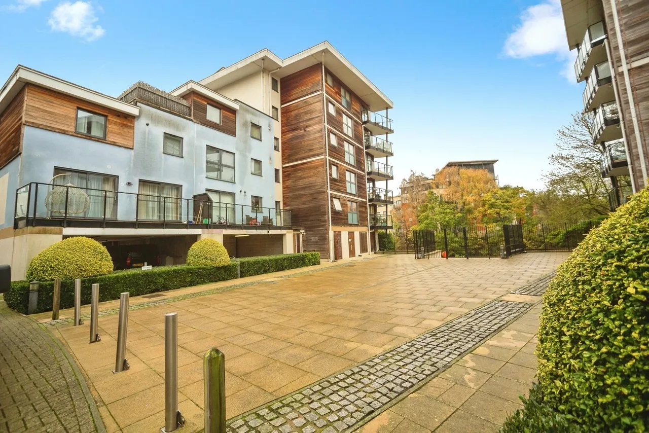 Clifford Way, Maidstone, Kent, ME16, photo 2