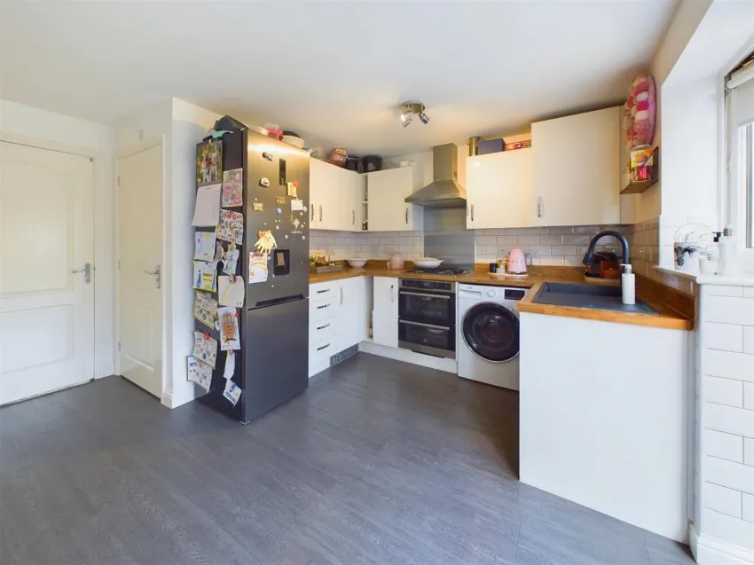 Deopham Green, Kingsway, photo 5