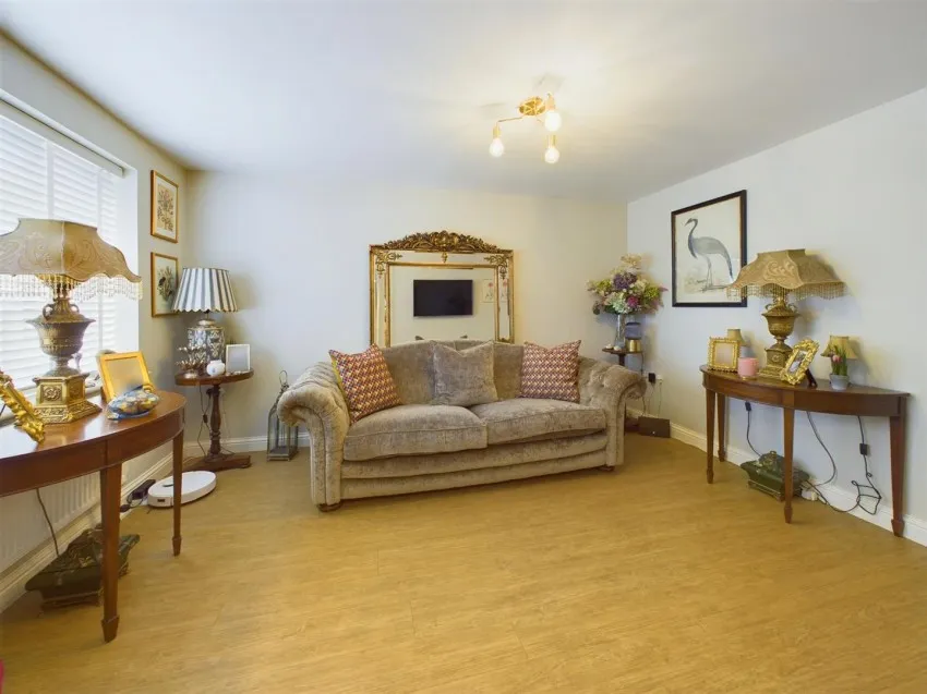 Deopham Green, Kingsway, photo 8