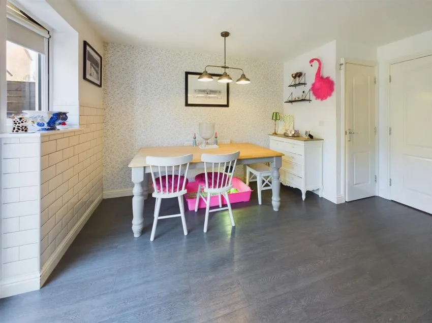 Deopham Green, Kingsway, photo 7