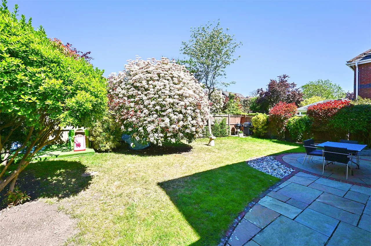 Grange Road, Ash, Guildford, Surrey, GU12 6ES, photo 18