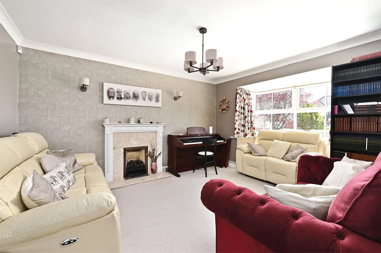 Grange Road, Ash, Guildford, Surrey, GU12 6ES, photo 4