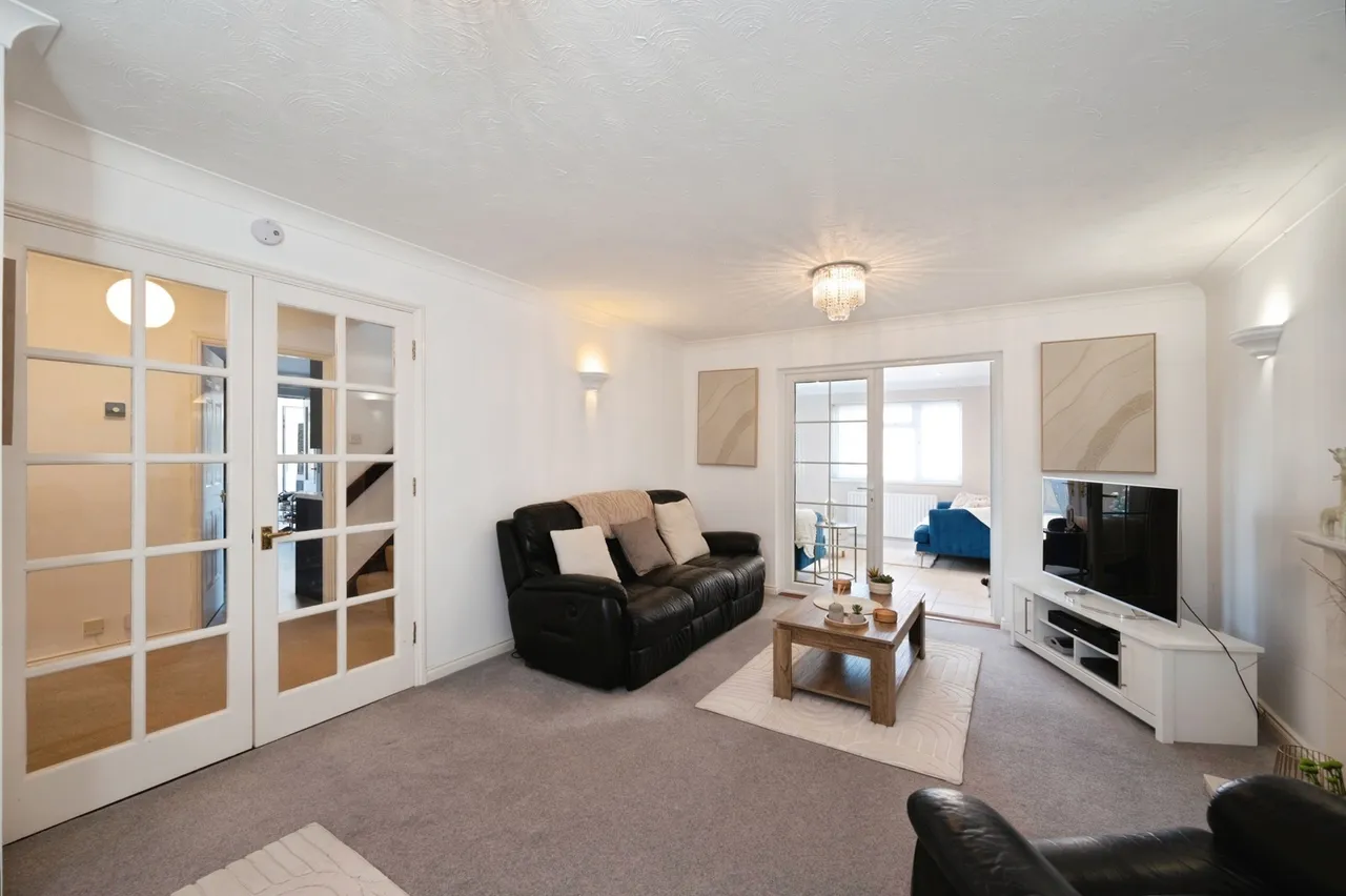 Southleigh Grove, Hayling Island, PO11, photo 4