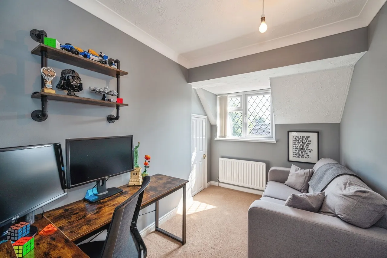 Southleigh Grove, Hayling Island, PO11, photo 18