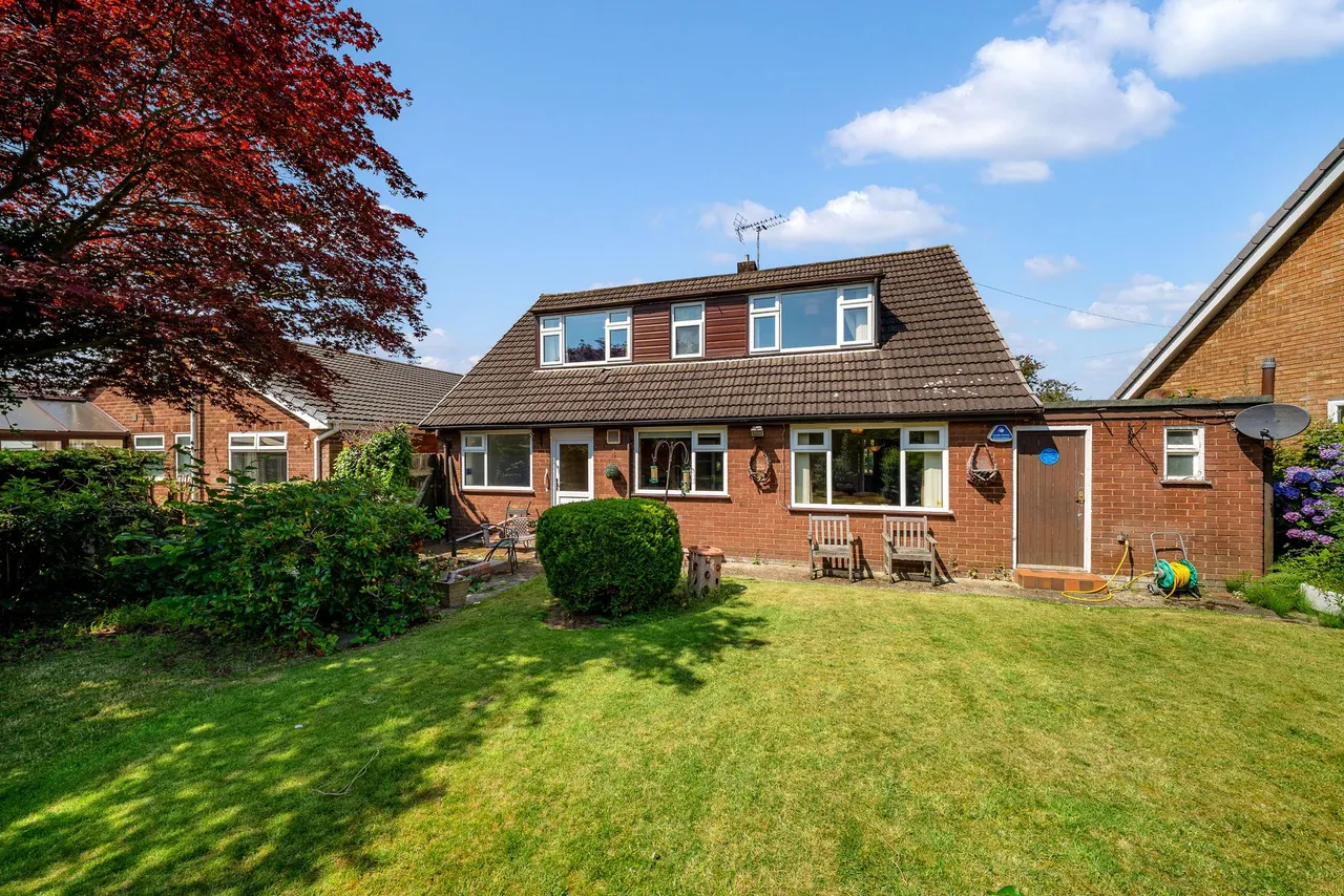 Buckingham Avenue, Widnes, Widnes, WA8 9EW, photo 33