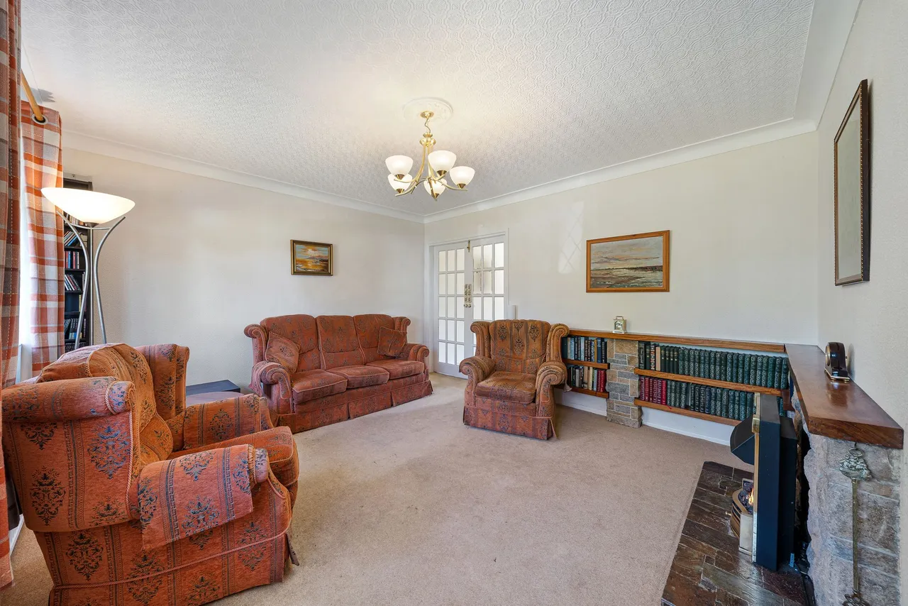 Buckingham Avenue, Widnes, Widnes, WA8 9EW, photo 9