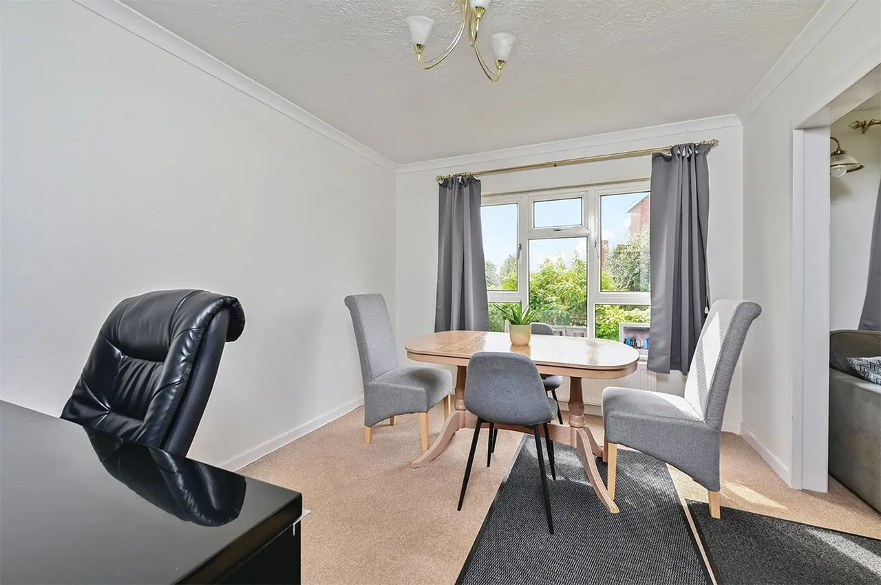 Crescent Lane, Ash Vale, Guildford, Surrey, GU12 5EE, photo 7