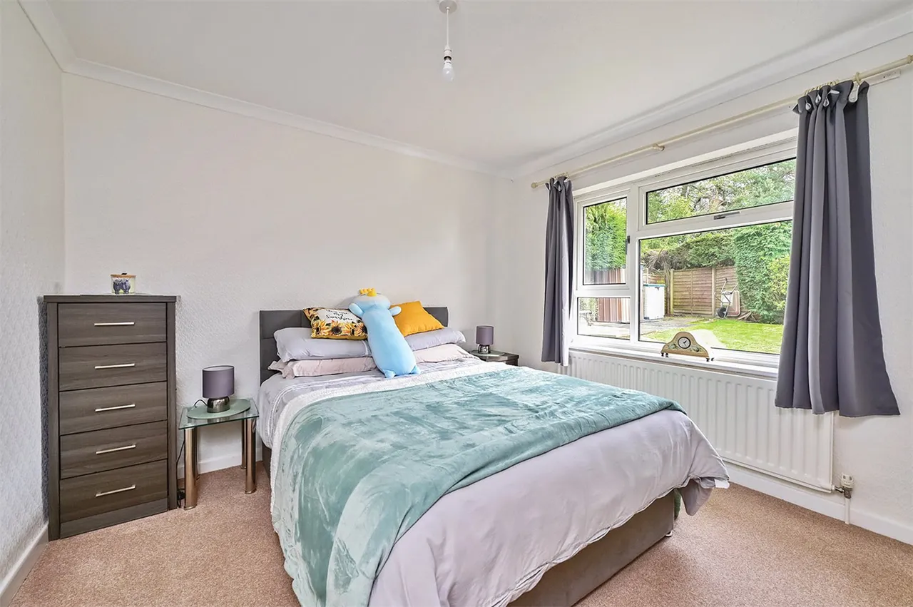 Crescent Lane, Ash Vale, Guildford, Surrey, GU12 5EE, photo 11
