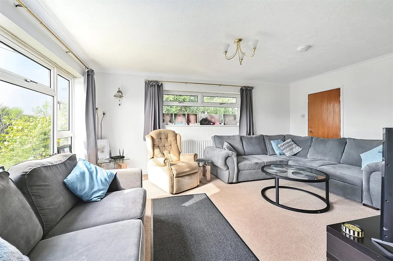 Crescent Lane, Ash Vale, Guildford, Surrey, GU12 5EE, photo 5