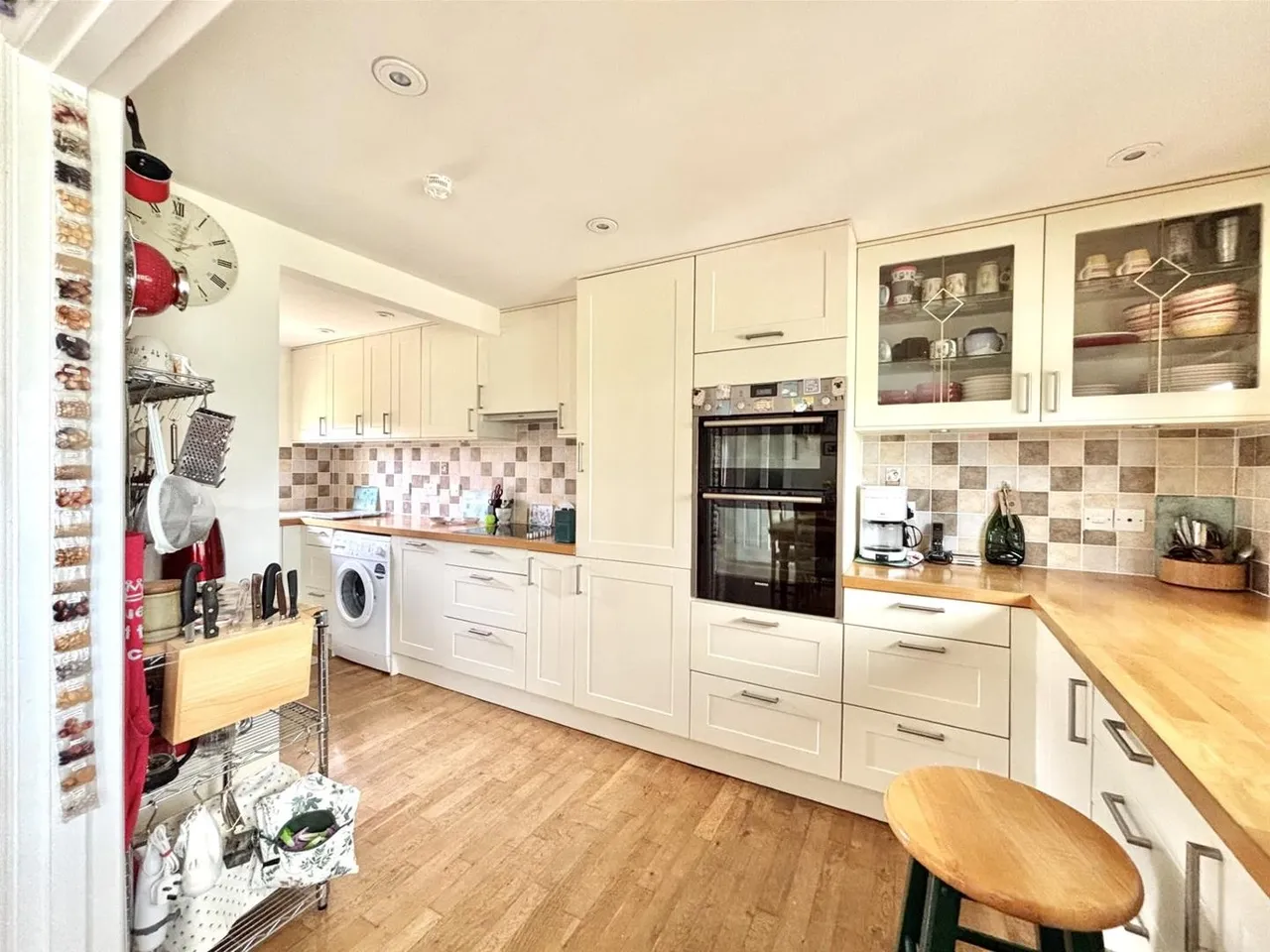 Gauns Court East Knoyle, Salisbury, Wiltshire SP3 6DF, photo 4