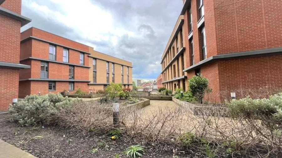 High Street, Sutton, SM1, photo 12