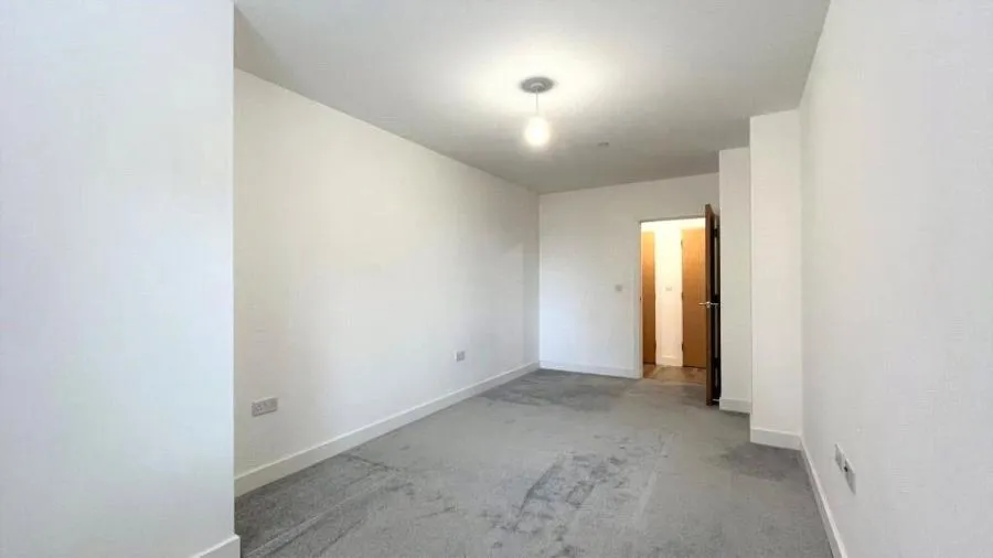 High Street, Sutton, SM1, photo 10