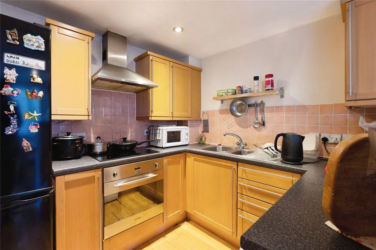 Southwell Close, Chafford Hundred, Grays, Essex, RM16, photo 5