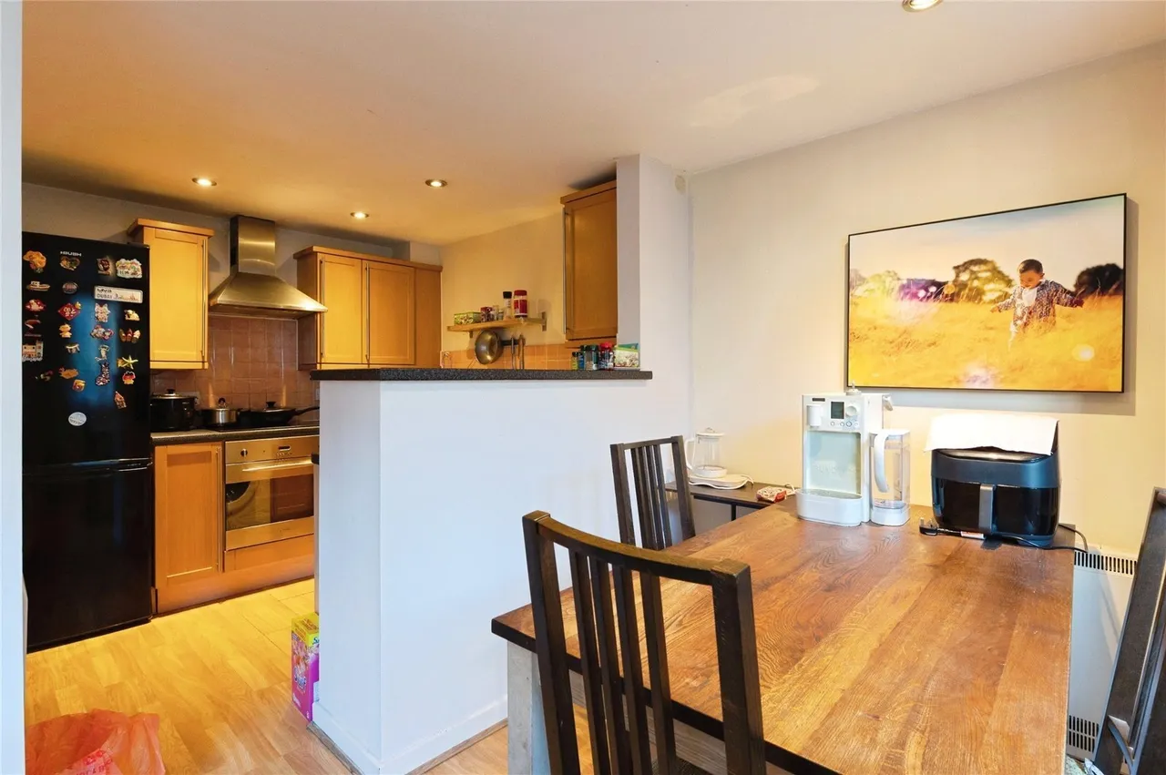 Southwell Close, Chafford Hundred, Grays, Essex, RM16, photo 6