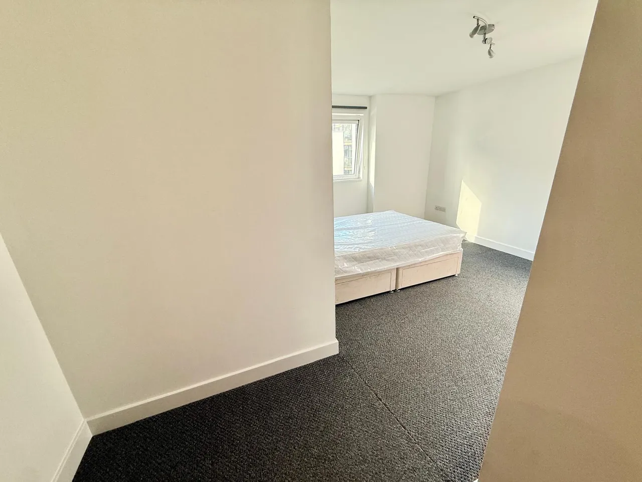 Latitude Court, London, E16, photo 8