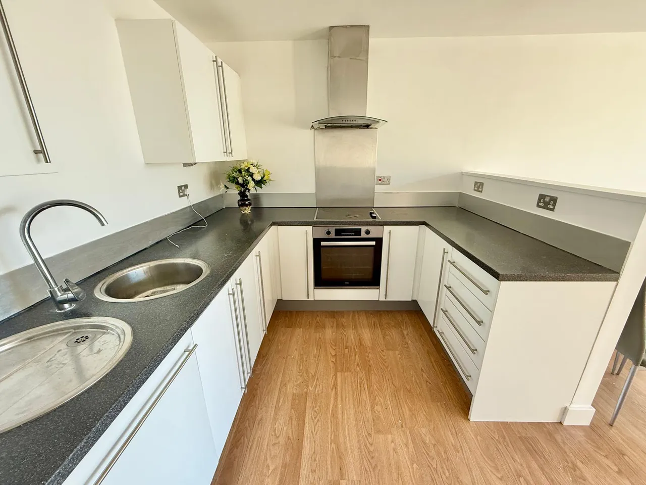 Latitude Court, London, E16, photo 3