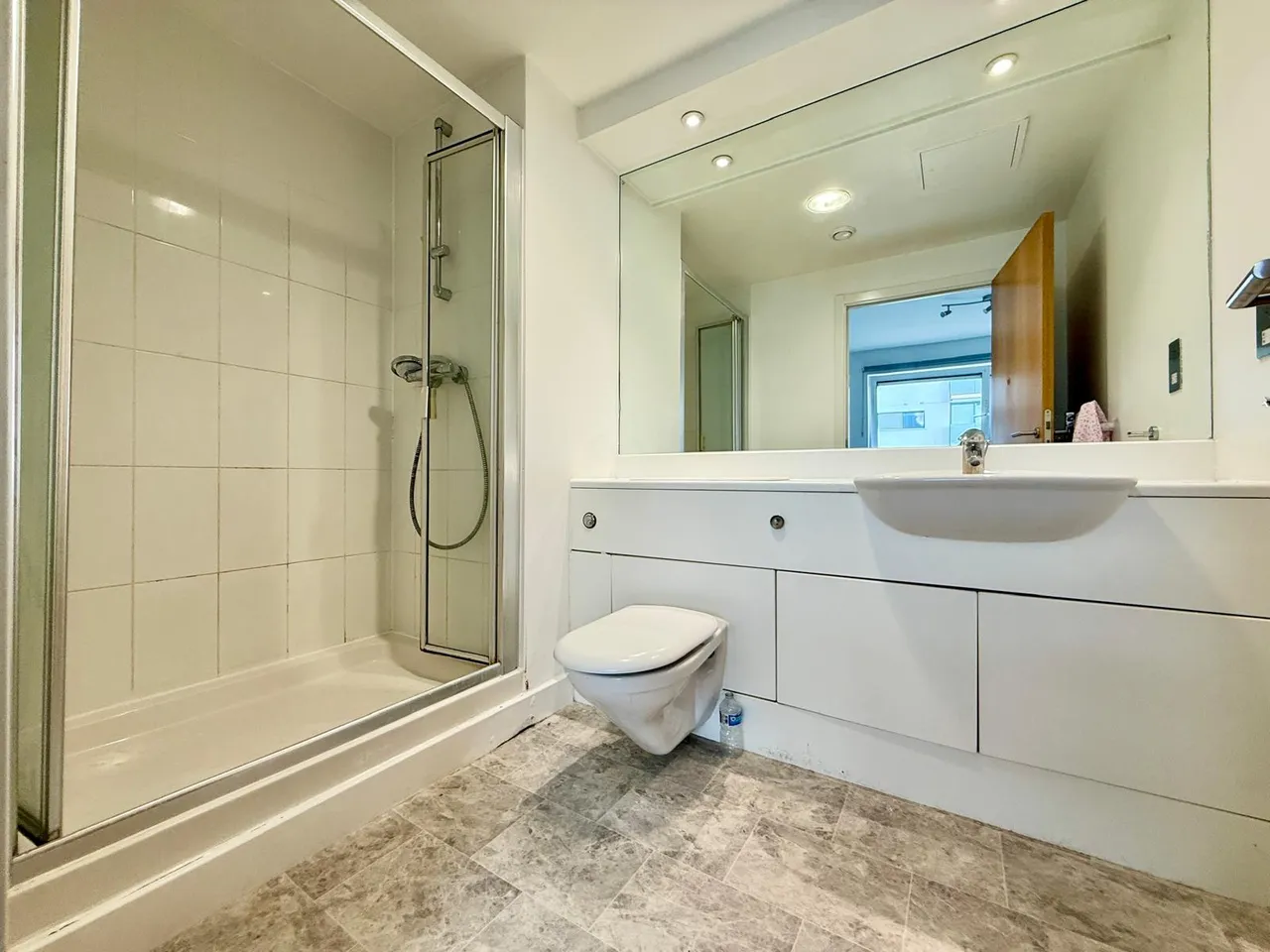 Latitude Court, London, E16, photo 6