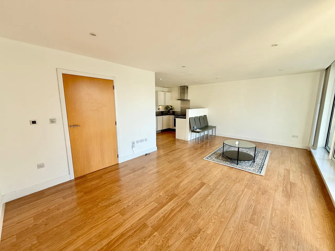 3 bed flat to rent, Latitude Court, London, E16