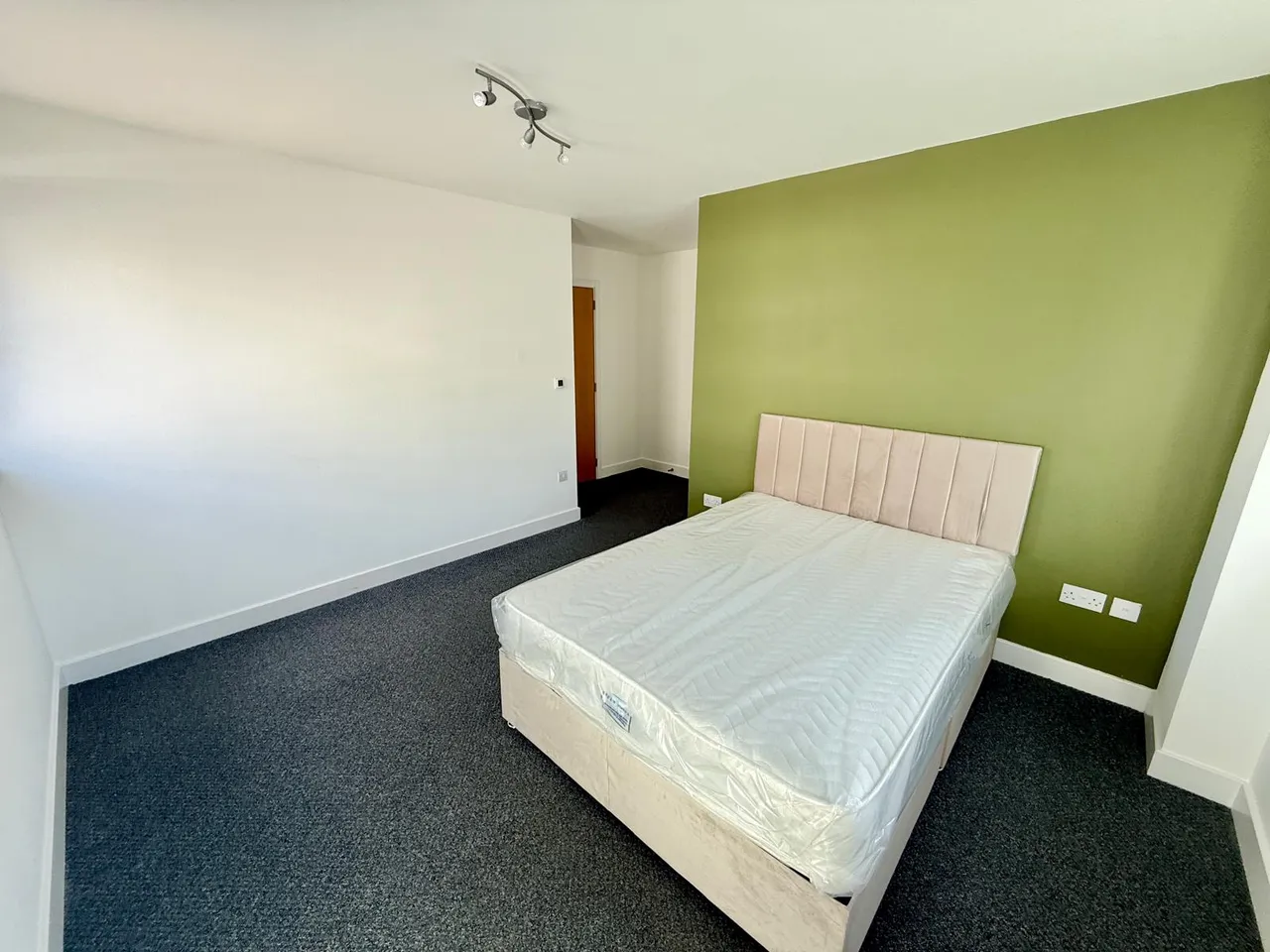 Latitude Court, London, E16, photo 9
