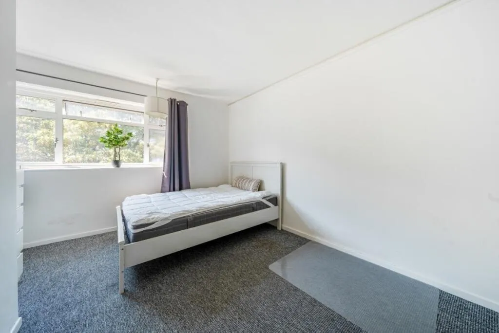 Churchill Gardens, London, SW1V, photo 10