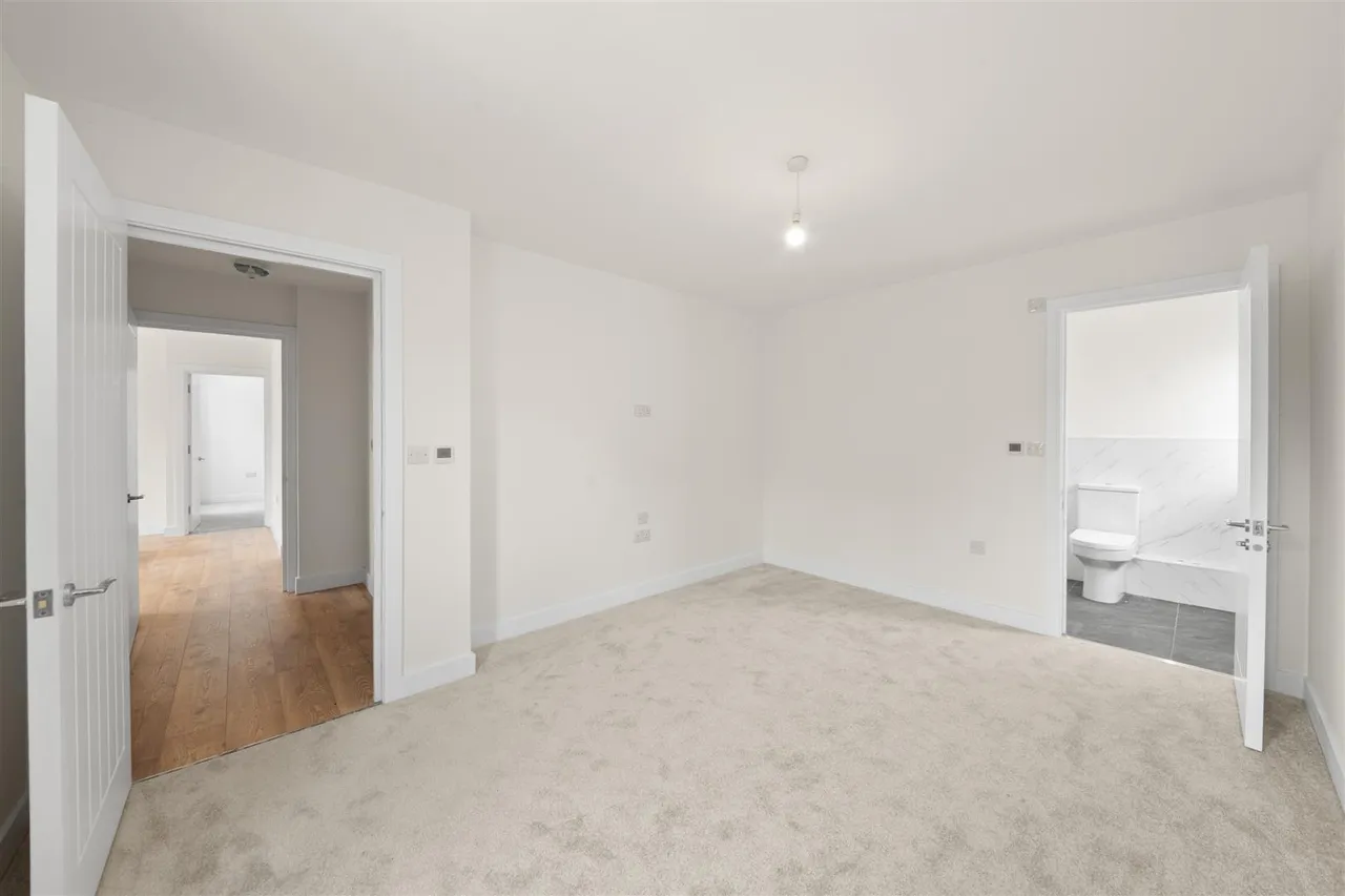 Harefield Road, Uxbridge, photo 6