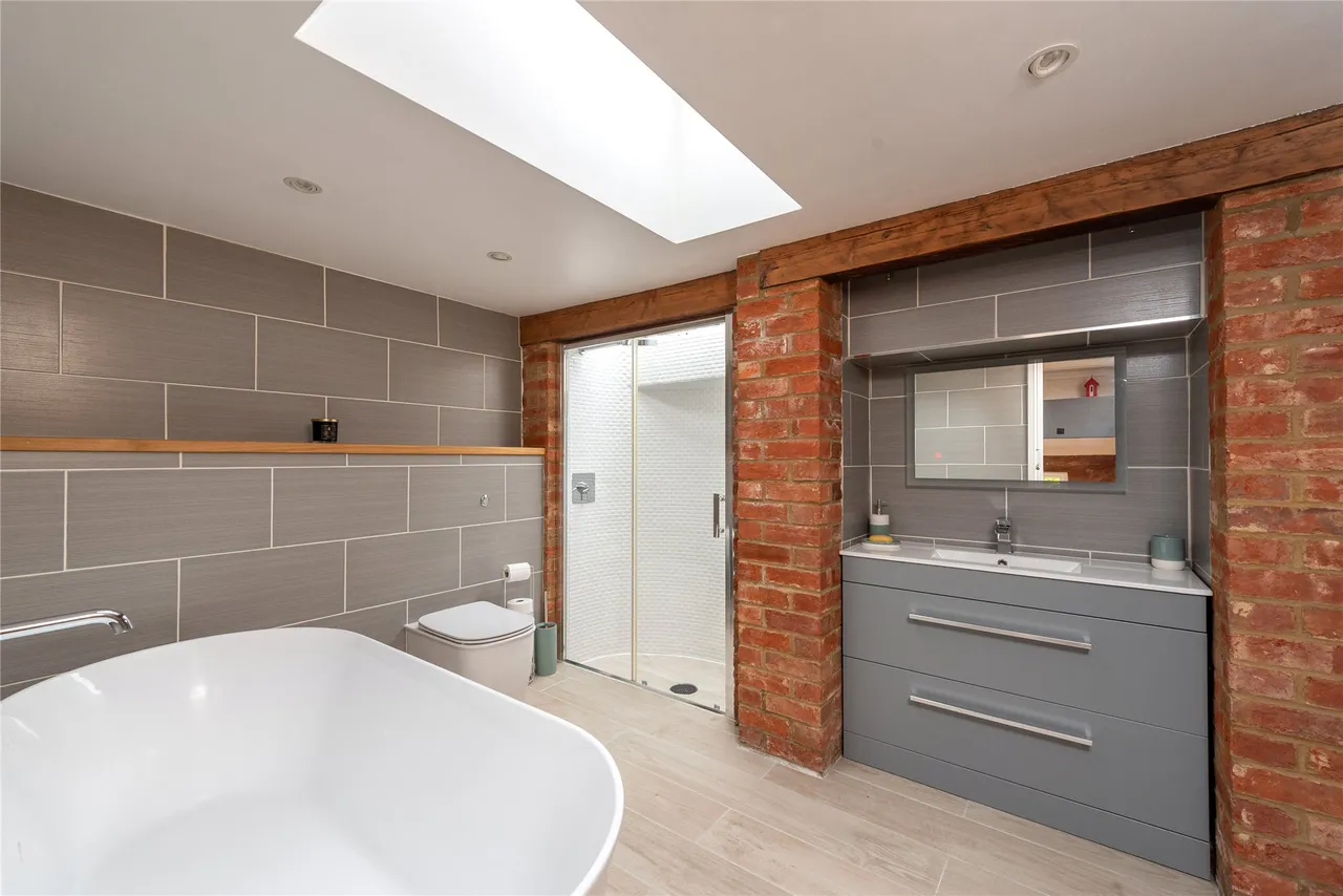 Mill Lane, Wingrave, HP22, photo 6