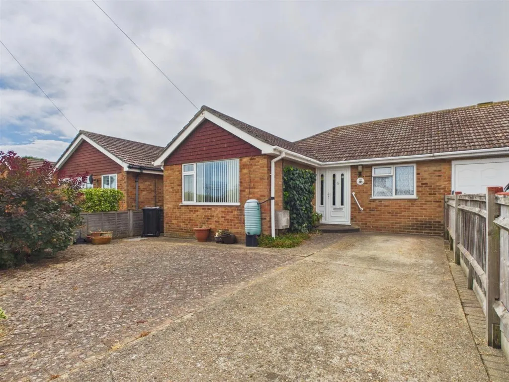 3 bed house for sale, Edith Avenue North, Peacehaven, BN10