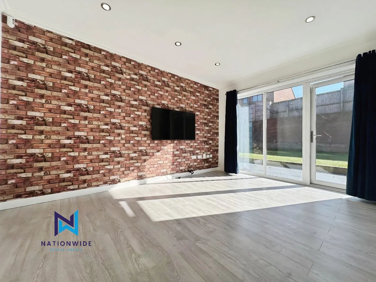 Birchlands Drive, Sheffield, South Yorkshire, S4 8BX, photo 6