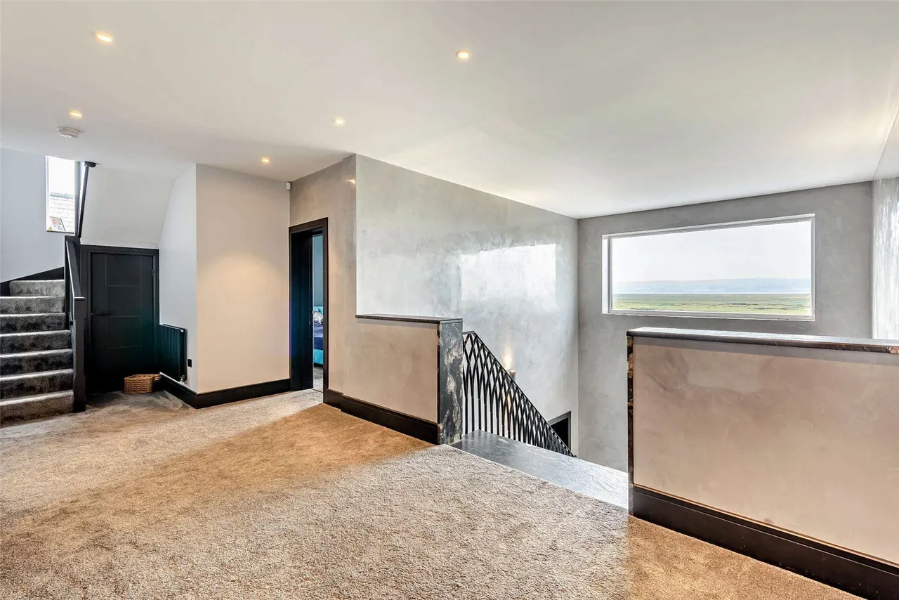 The Parade, Parkgate, CH64, photo 29